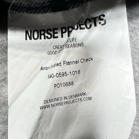 Norse Projects Anton Flannel Shirt Size Medium Gray Plaid Long Sleeve Button Up - Picture 12 of 14